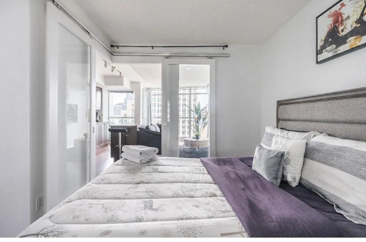 Toronto Downtown Fort York Suites 1Bdrm With Parking 0*,