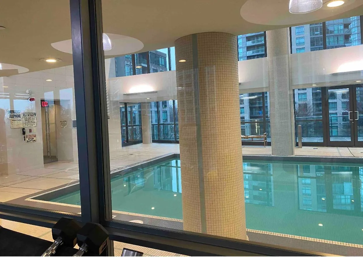 Apartment Toronto Downtown Fort York Suites 1Bdrm With Parking Canada